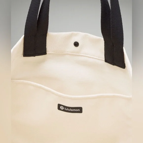 🍋 Lululemon Double-Handle Canvas Tote Bag 17L, NWT - Picture 5 of 12